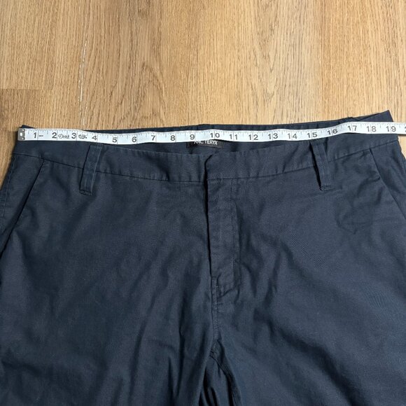 Arc’teryx A2B Chino Shorts navy blue 38 " waist XL 11" inseam - Picture 8 of 10